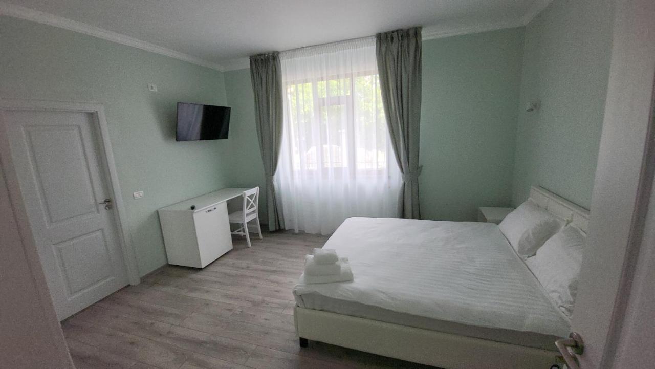 Colt De Rai Bed & Breakfast Hirtoape Exterior photo